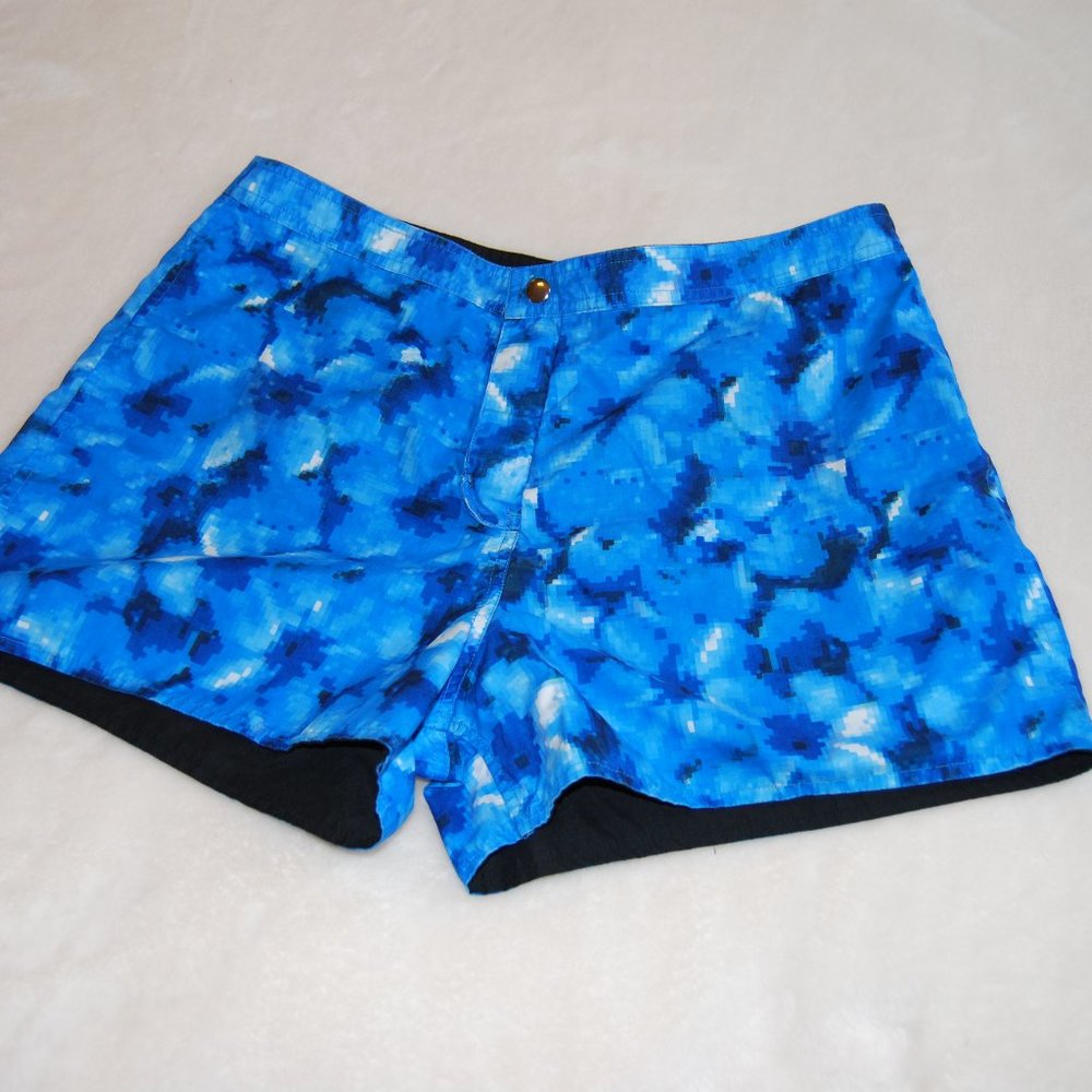 Reversible swim shorts